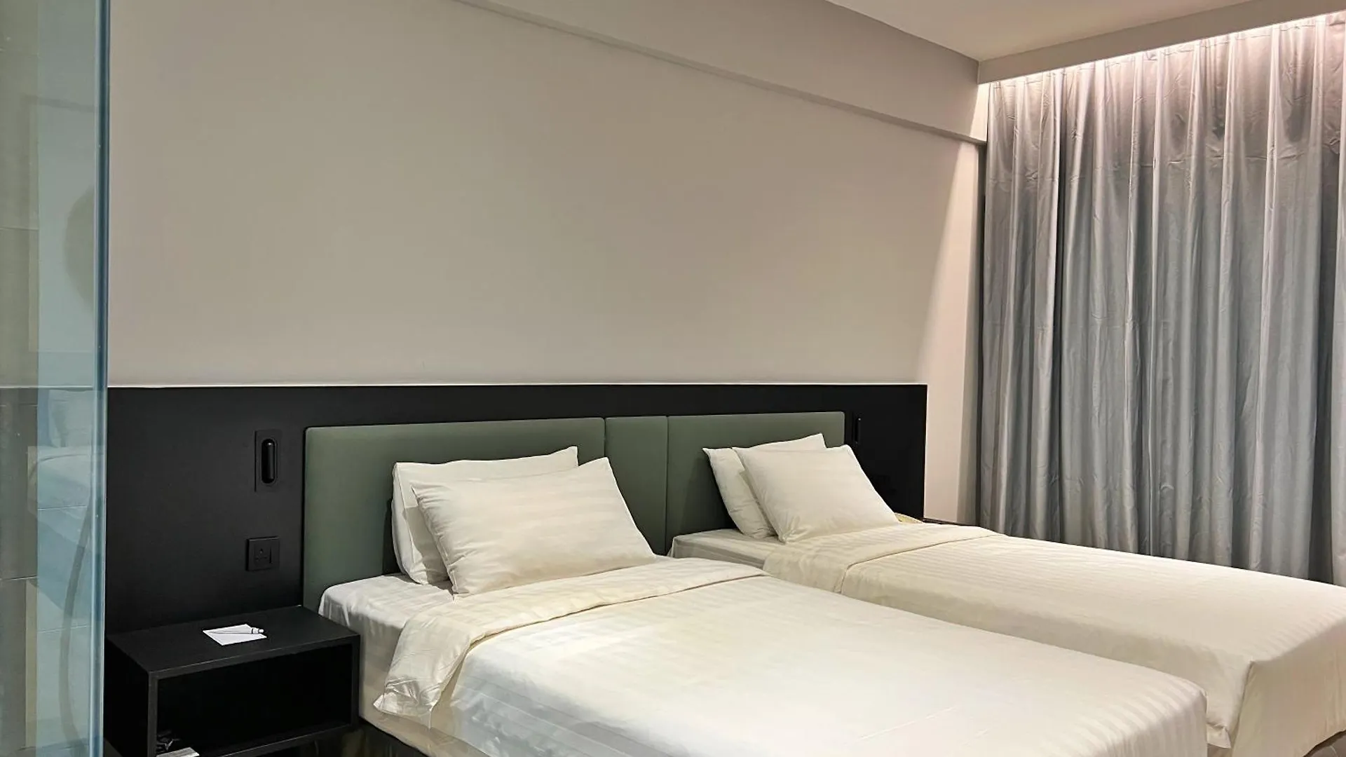 Crystal Crown Hotel Kuala Lumpur 3*,  Malaysia